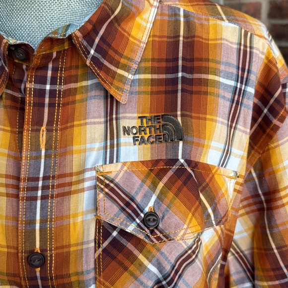 The North Face Men’s XL Button down shirt - gold plaid - Picture 2 of 7